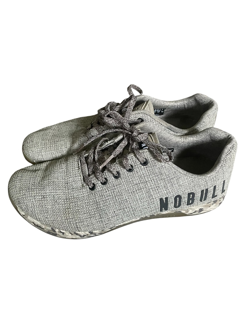 I1- NOBULL size 11 Light Grey Knit Cross-Training Shoes